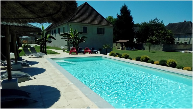 Piscine du Domaine des papillons